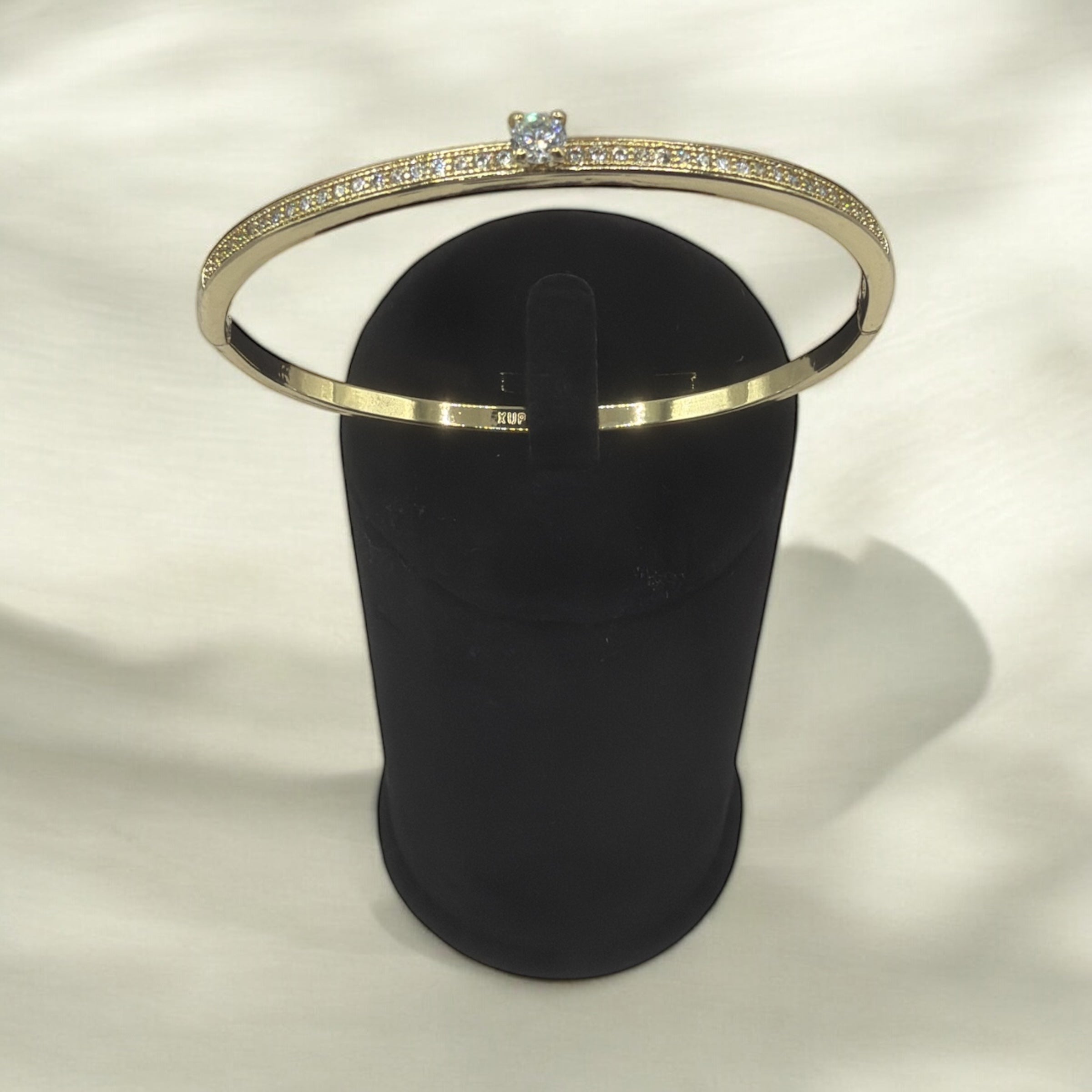 Eleganter Diamant-Armreif aus Gelbgold