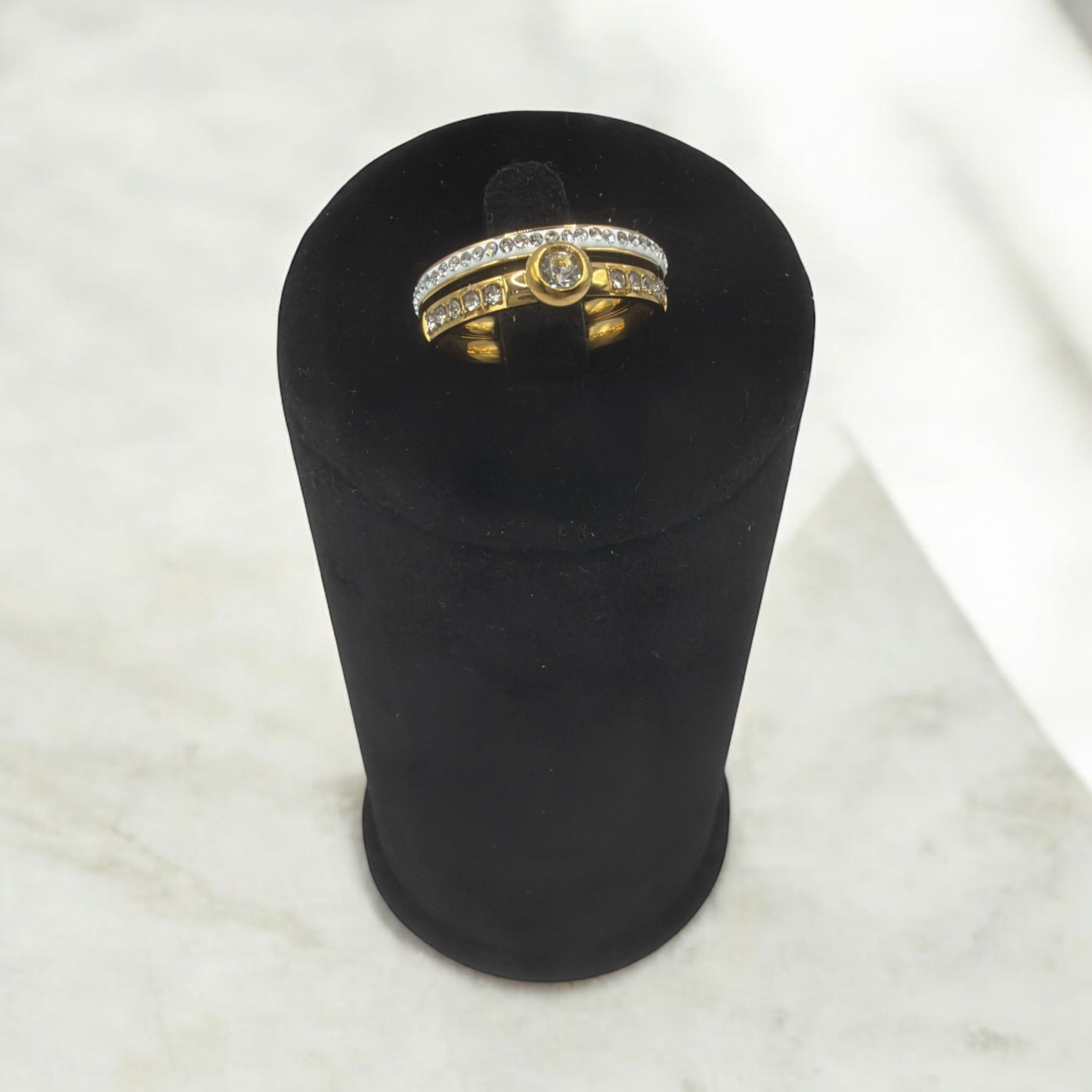 Mehrreihiger Ring mit Zirkonia – Zeitlose Eleganz in Goldoptik